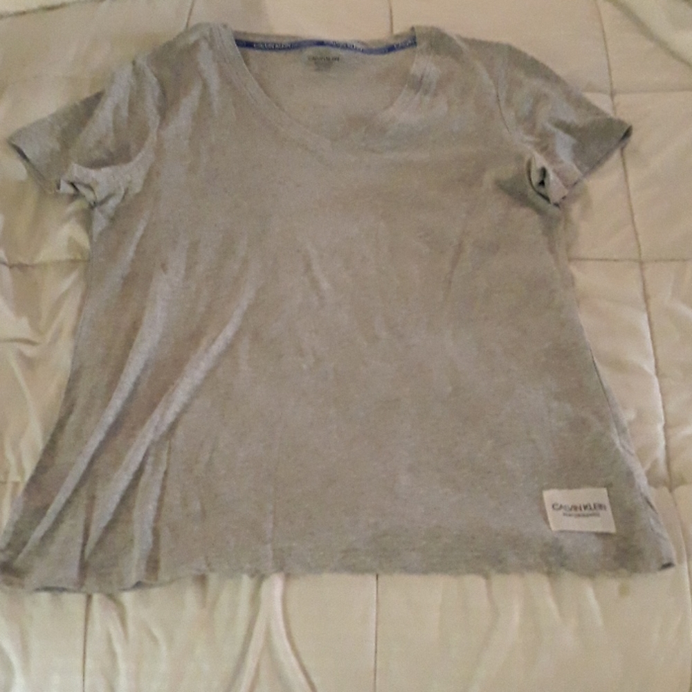 Calvin Klein performance XL gray shirt